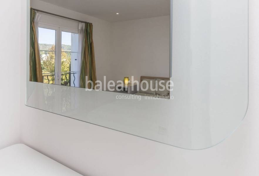 Luxurious apartment next to golf within an exclusive community in the select area of ​​Bendinat.