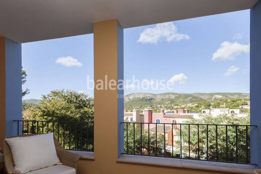 Luxurious apartment next to golf within an exclusive community in the select area of ​​Bendinat.