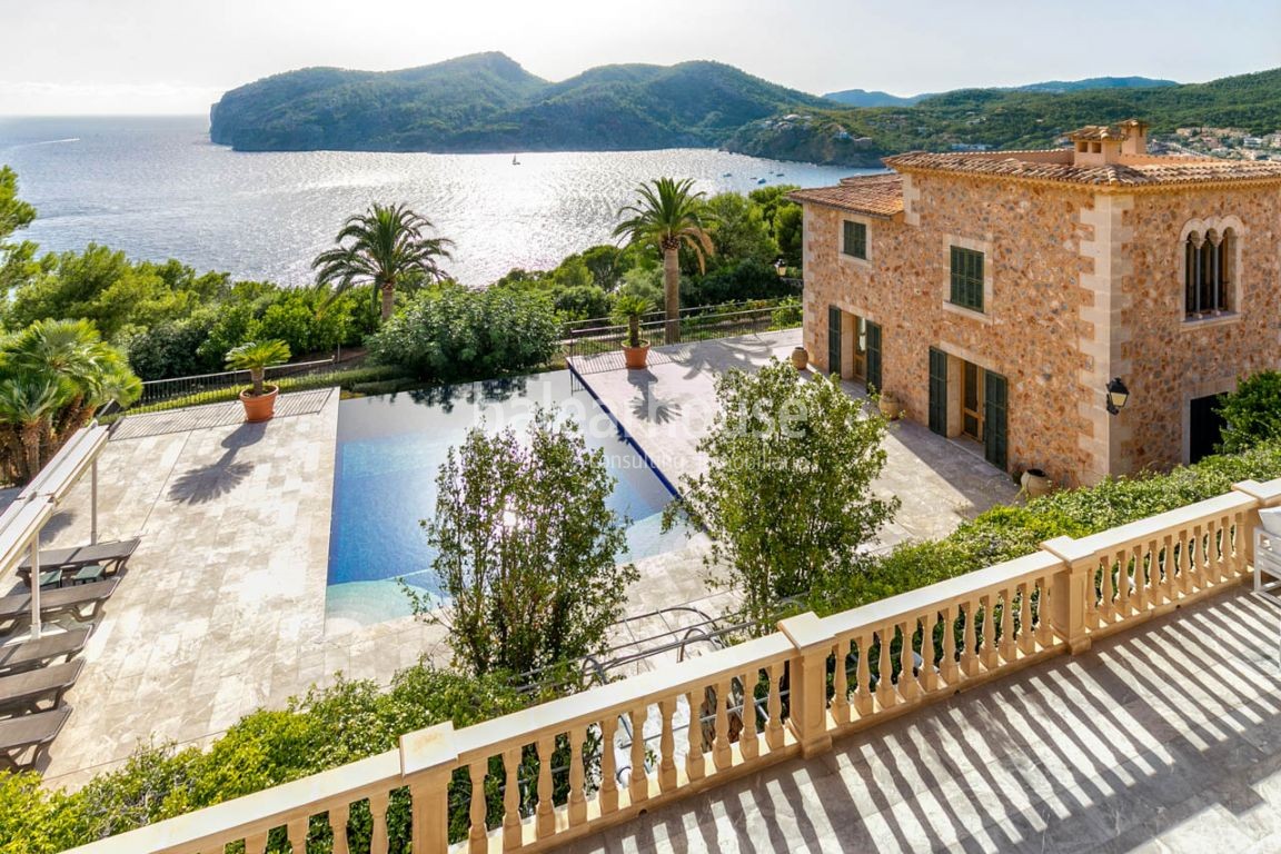 Posesión con increíbles vistas al mar en un oasis privado de 400.000 m2