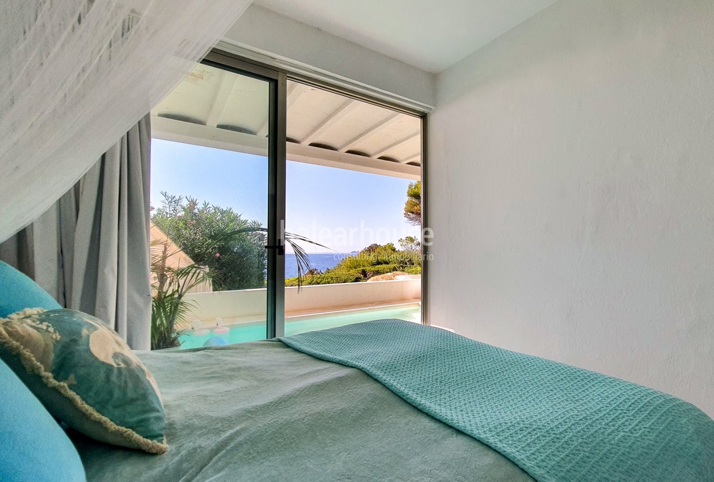 Gemütliches 3-Zimmer-Haus mit herrlichem Meerblick und Zugang zum Wasser