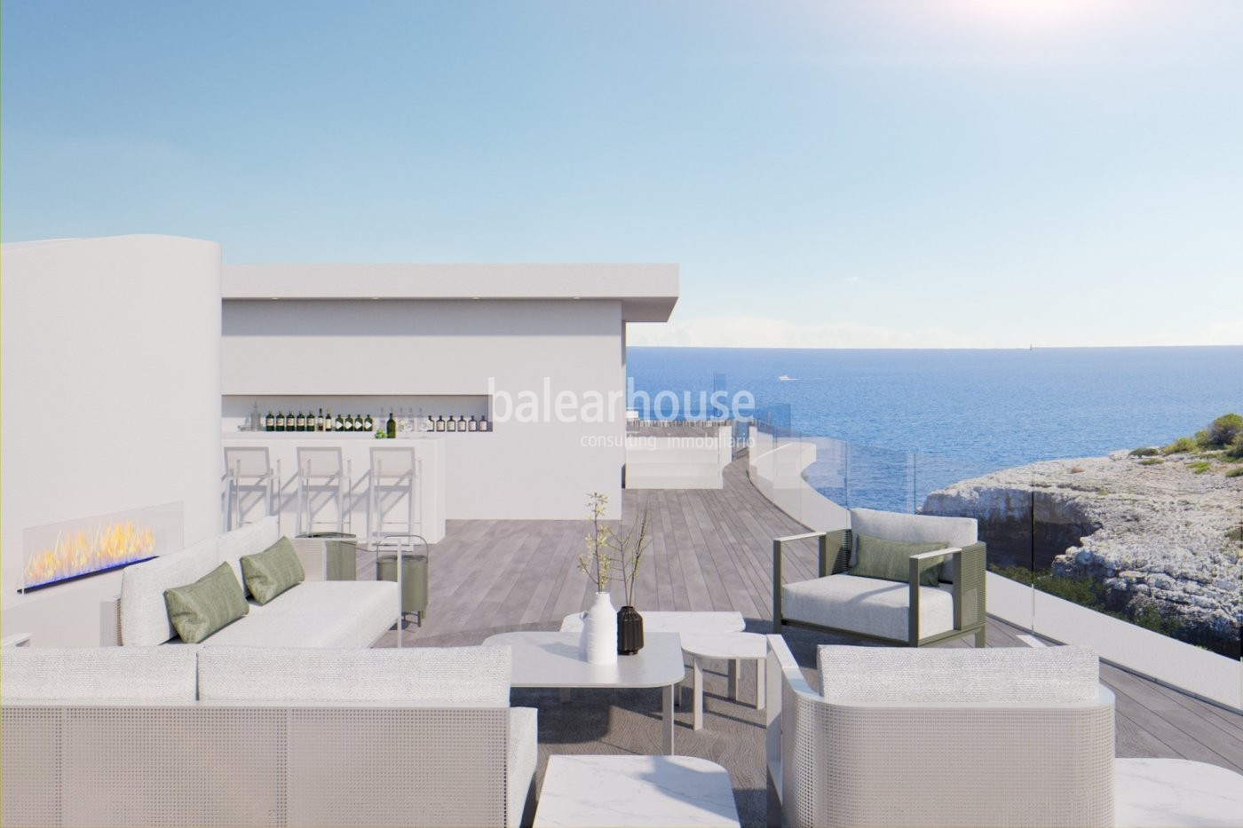 Extraordinaria villa única por su diseño y vistas ubicada en primera línea de mar en Porto Cristo.