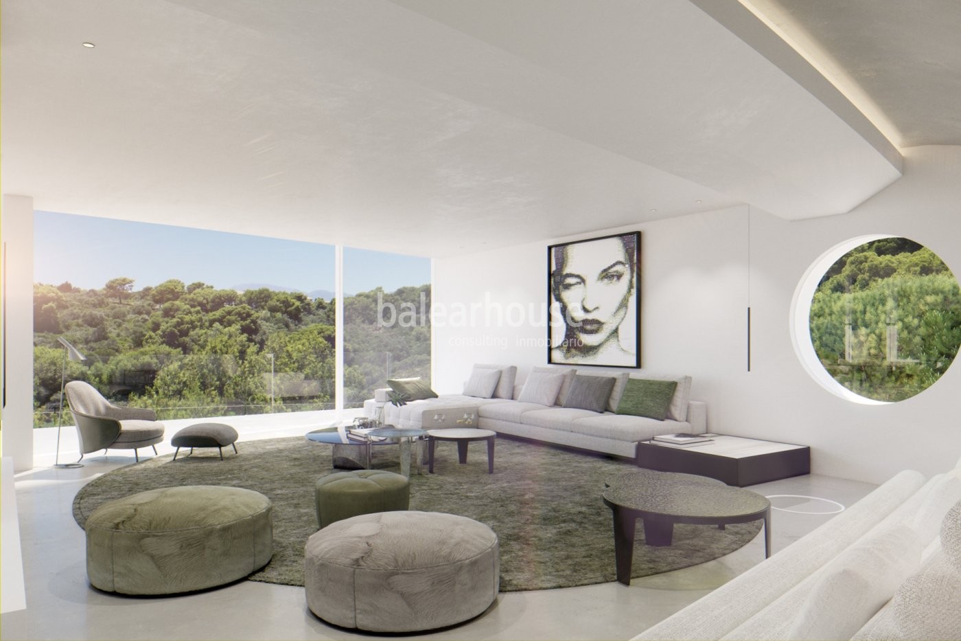 Extraordinary villa unique for its design and views located on the seafront in Porto Cristo.