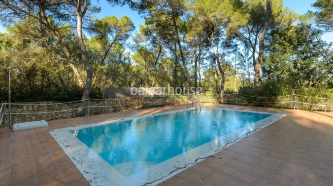 Cozy finca style house renovated in 2010 with rustic style near the city of Ibiza