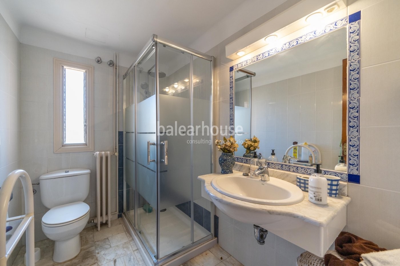 Excellent penthouse of large dimensions with views that embrace the entire noble centre of Palma.