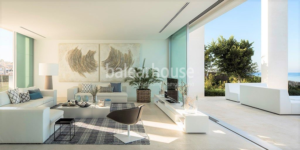 Large modern villa on the seafront with holiday licence and spectacular sunsets