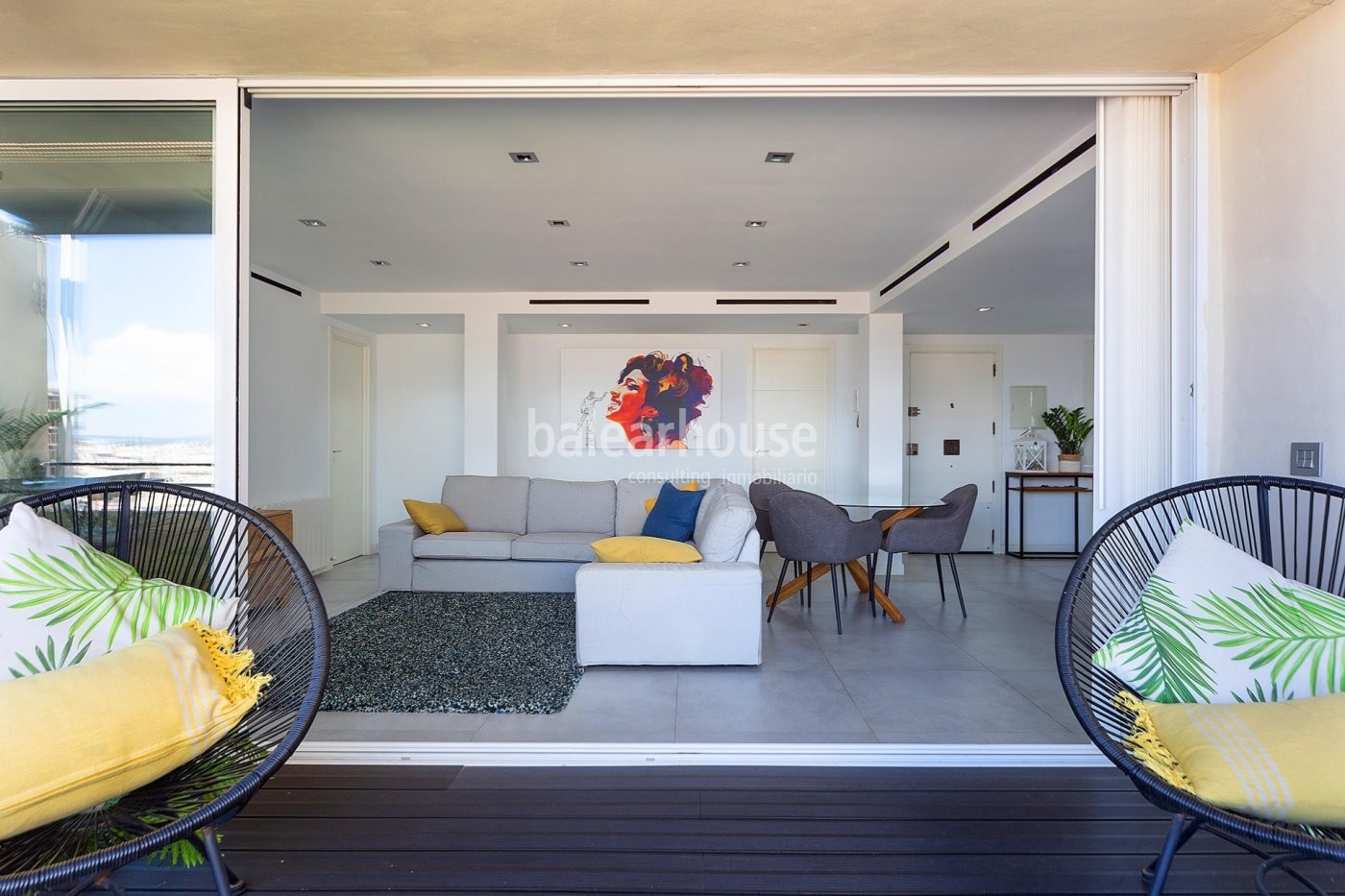 Excelente y moderno piso lleno de luz en la zona colegios de Palma con terrazas y vistas despejadas