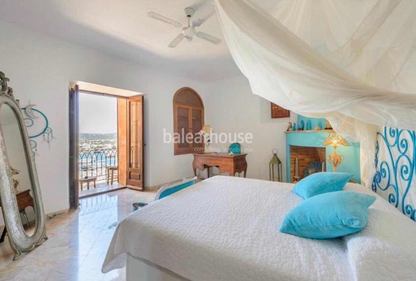 Exquisite 4-Zimmer-Wohnung in der Dalt Vila