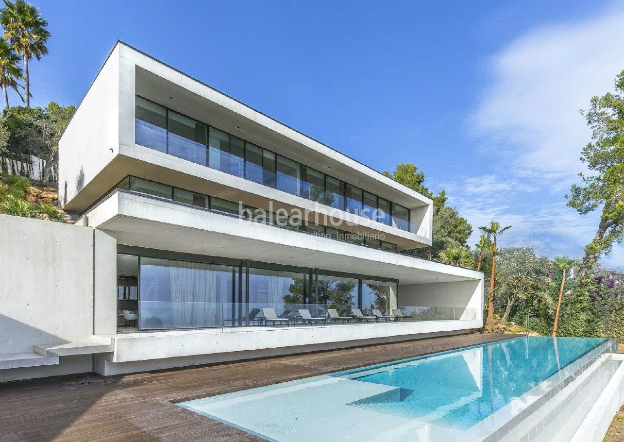 Impresionante villa de diseño con preciosas vistas al mar y a Palma en lo má alto de Son Vida