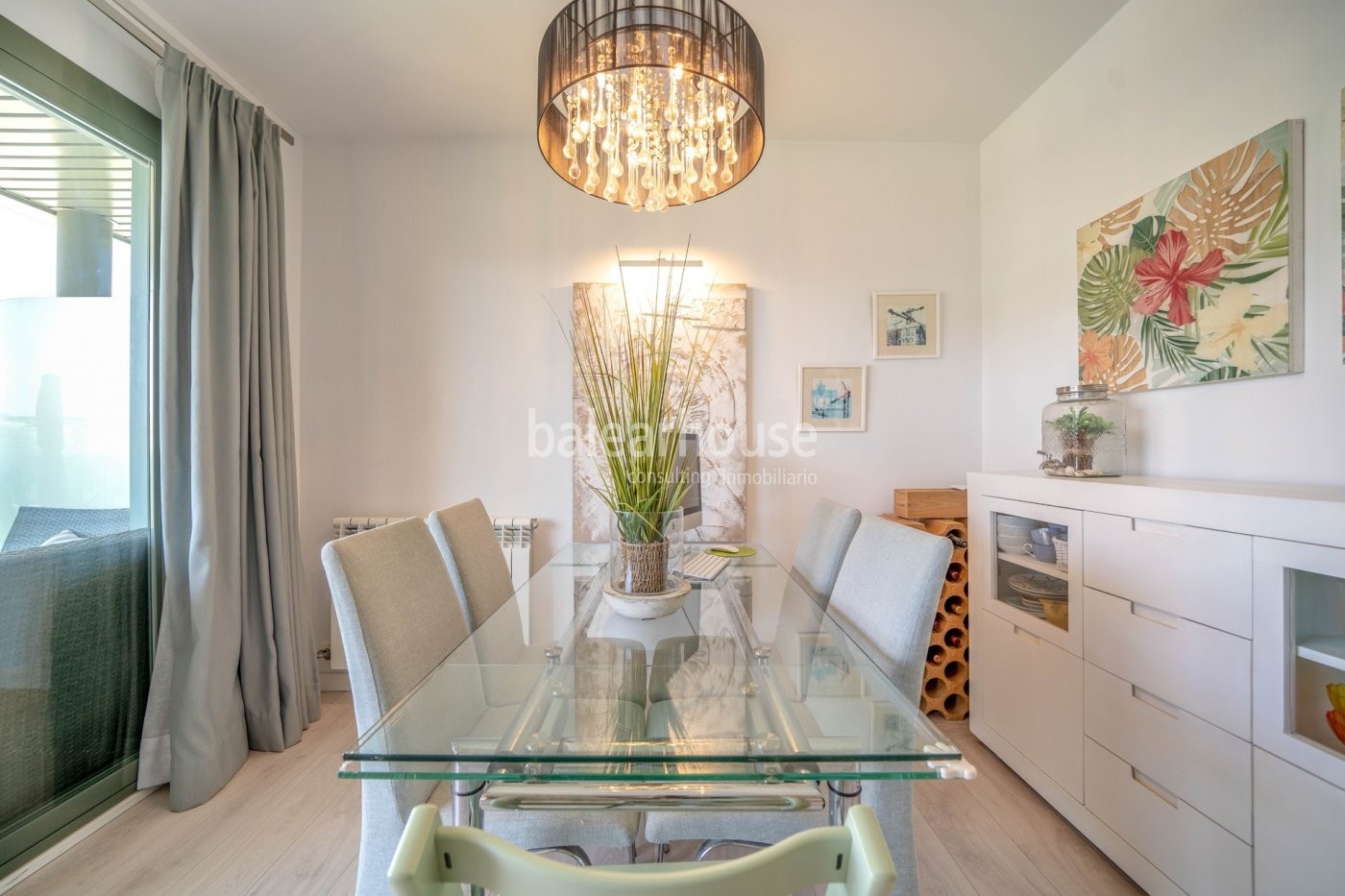 Helles Penthouse mit großer privater Sonnenterrasse in unverbaubarer Lage in Palma