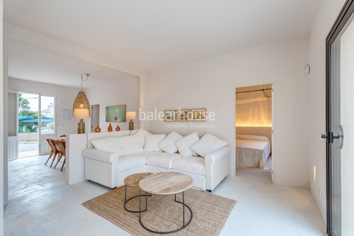 Excellent brand new house full of light and charm very close to the beaches and port of Cala Ratjada