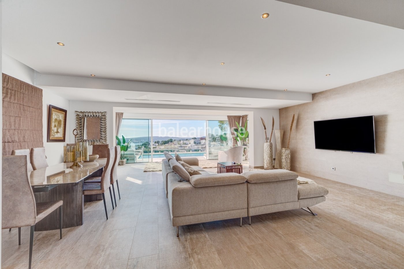 Fabulous modern design villa open to beautiful sea views in Costa d'en Blanes.