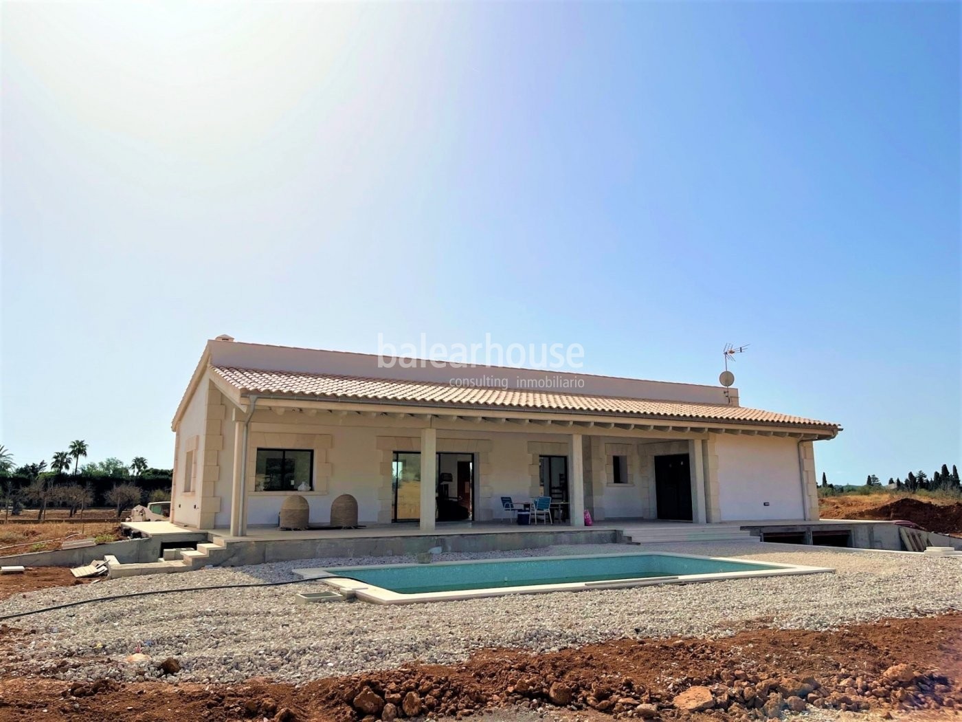 Neu gebaute Finca mit schönem Bergblick bei Inca