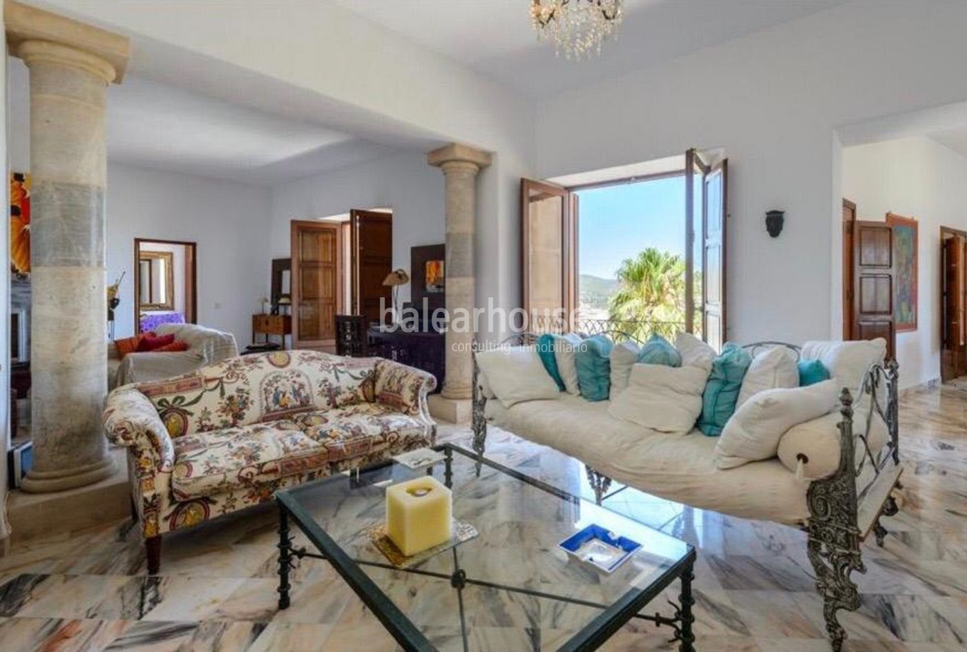 Exquisite 4-bedroom apartment in the Dalt Vila