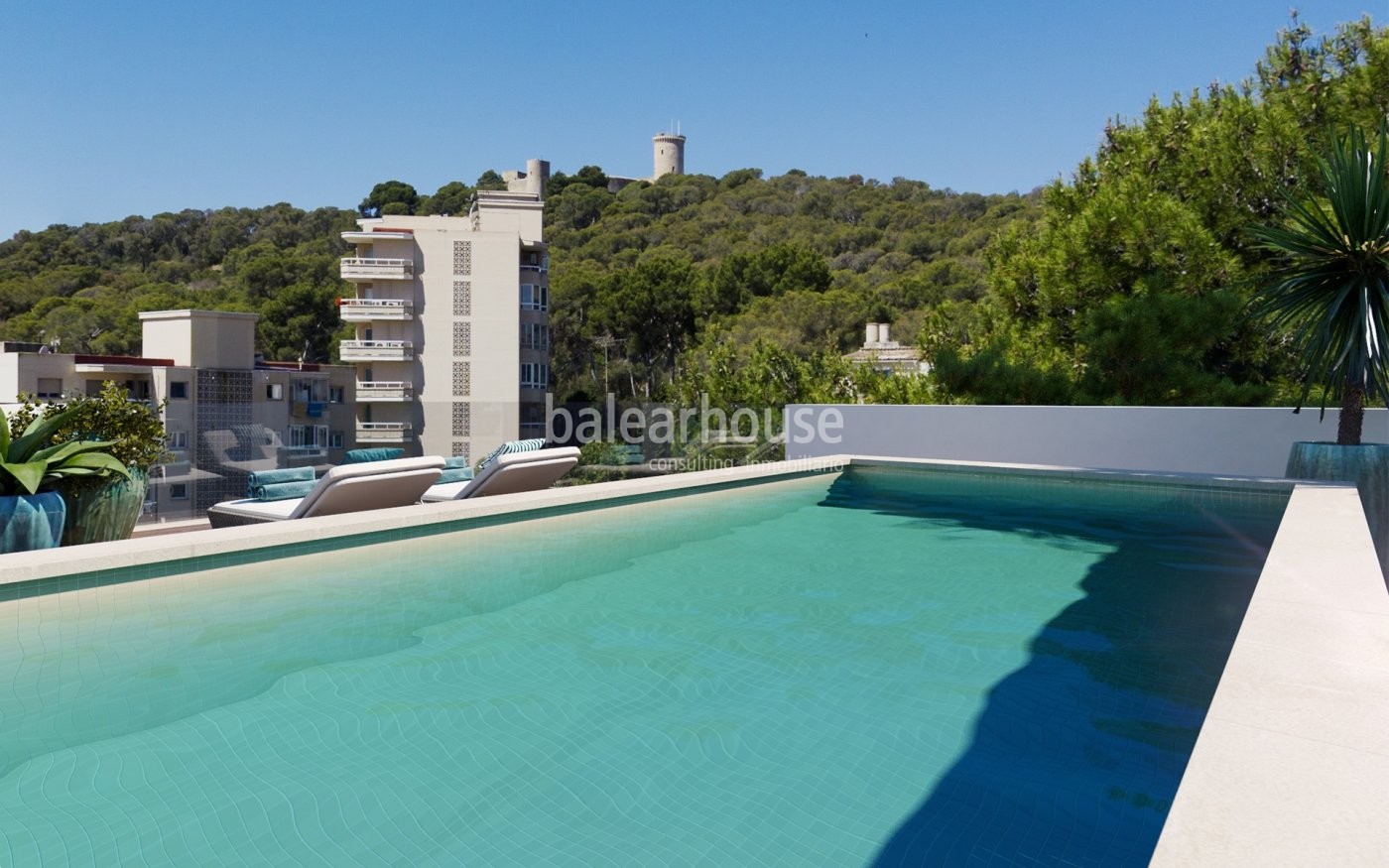 New contemporary housing project in Palma with magnificent pool and garden area