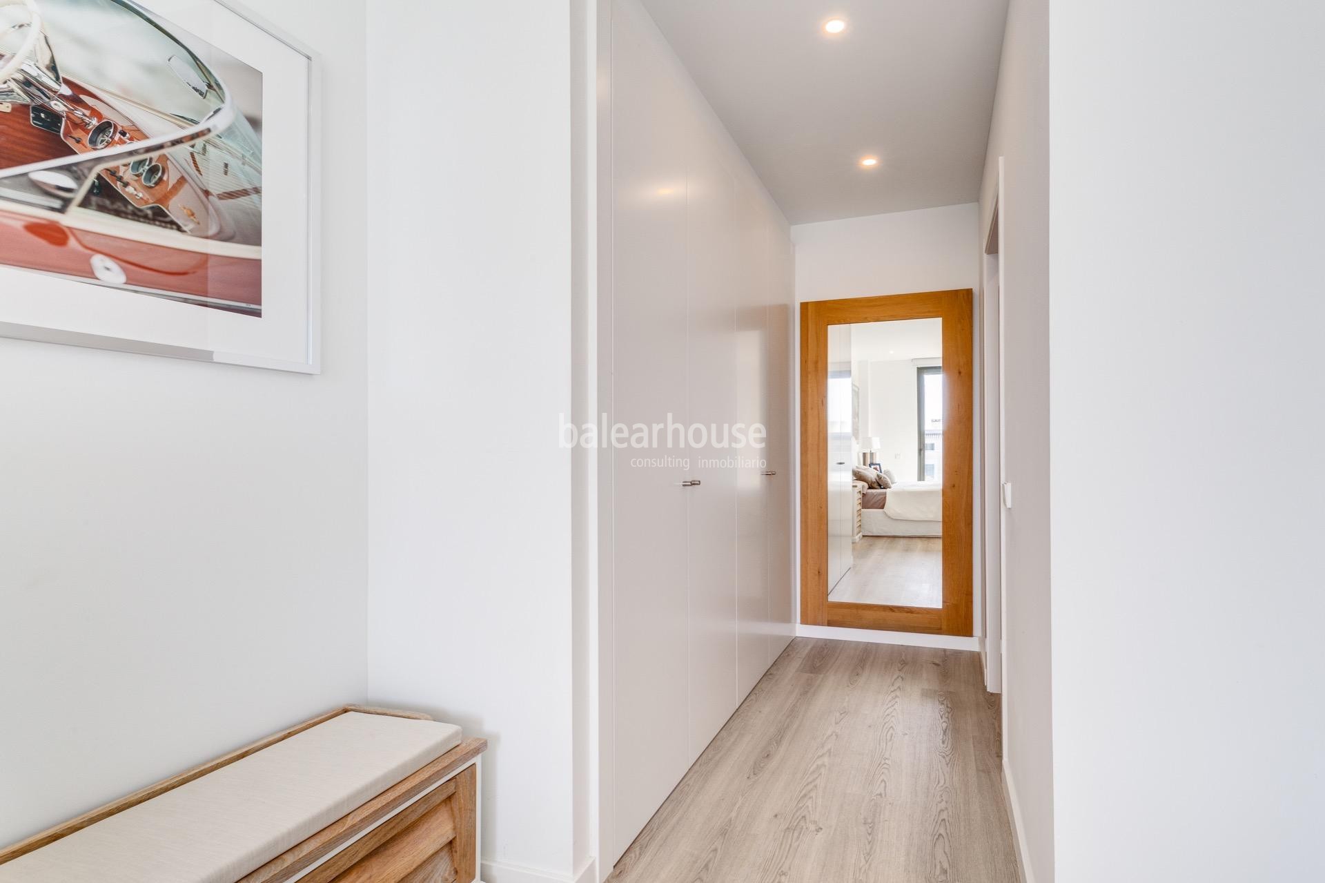 Ausgezeichnetes neues Penthouse in Südlage mit Solarium und privatem Pool in Palma