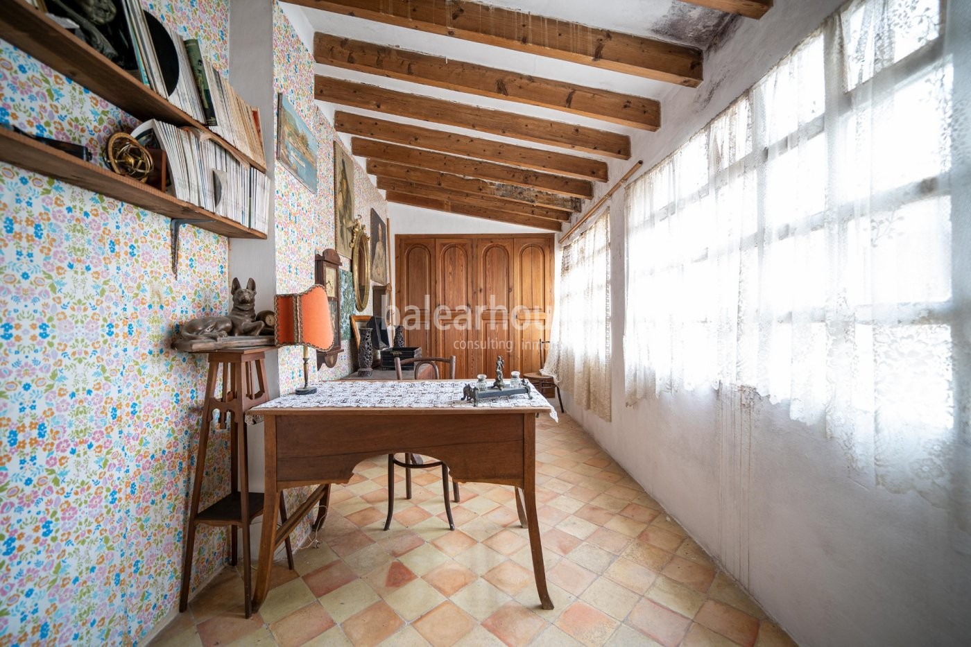 Historic townhouse with great potential in the centre of Andratx