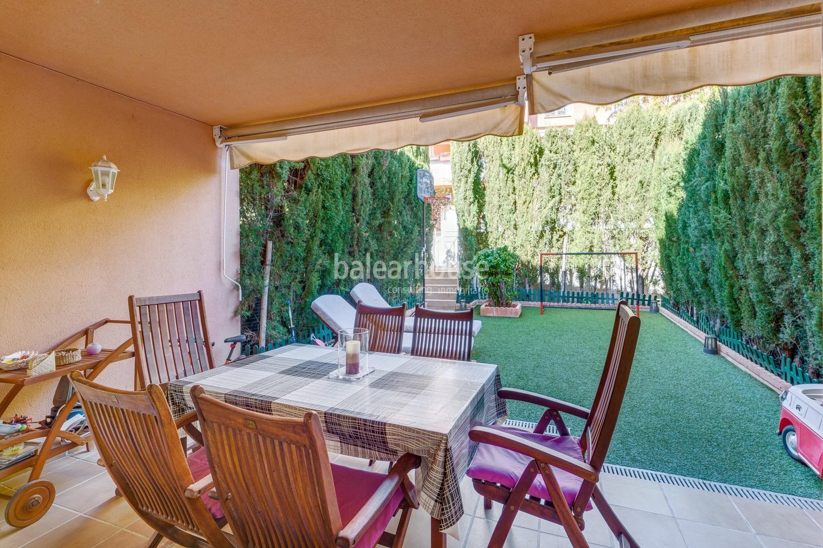 Bright and quiet semi-detached house with pool and gardens in the school area of Palma