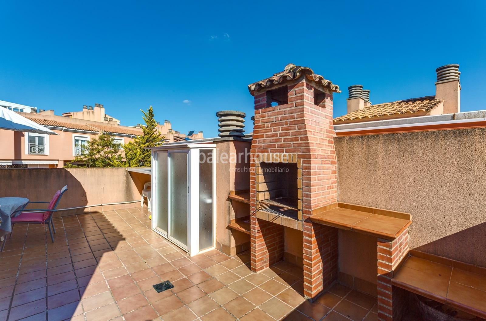 Bright and quiet semi-detached house with pool and gardens in the school area of Palma