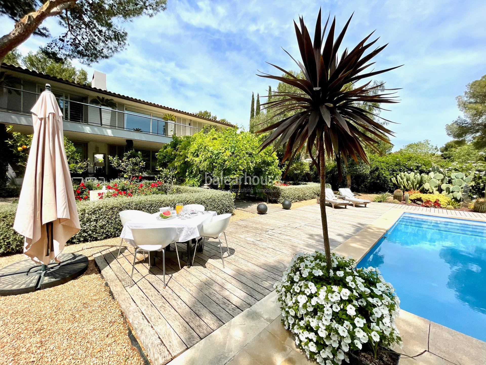 Villa with swimming pool and Mediterranean garden in Sol de Mallorca, close to beautiful bays