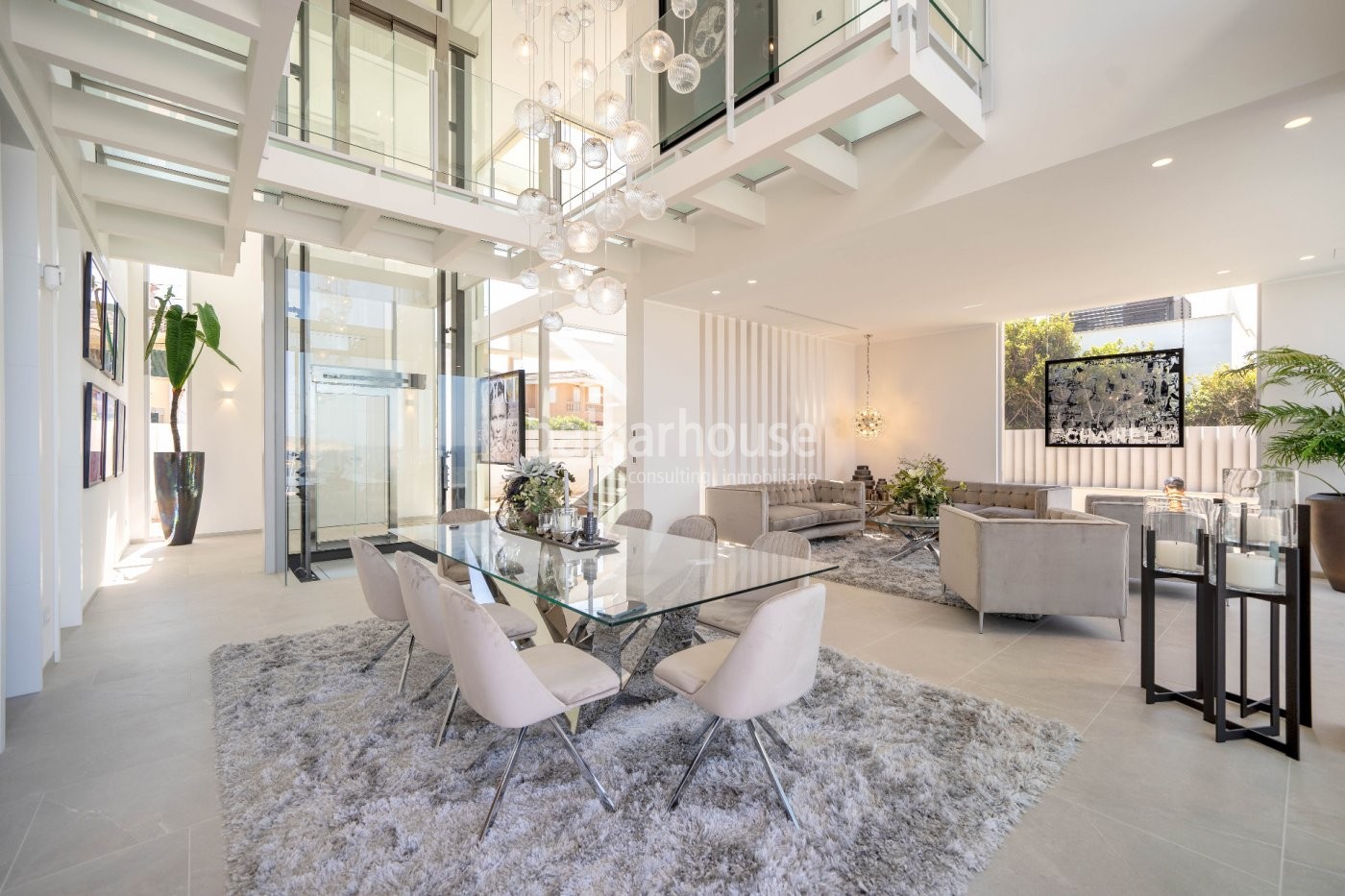Sensational newly built villa in Port Adriano, which stretches out like a great lookout to the sea
