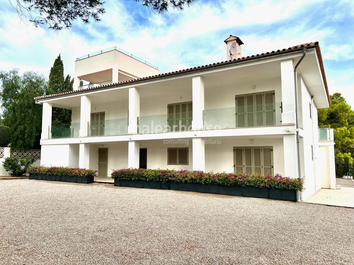 Schöne Villa im mediterranen Stil in einer ruhigen und exklusiven Gegend, ideal für Familien.