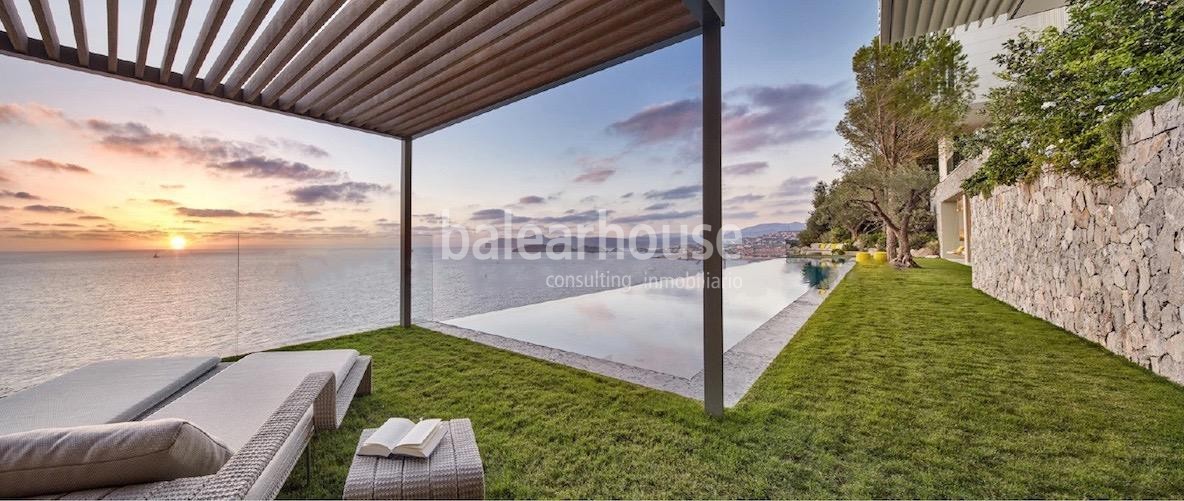 EXCLUSIVA. Espectacular villa frente al mar en Port Adriano; lujo y diseño en su máximo nivel.