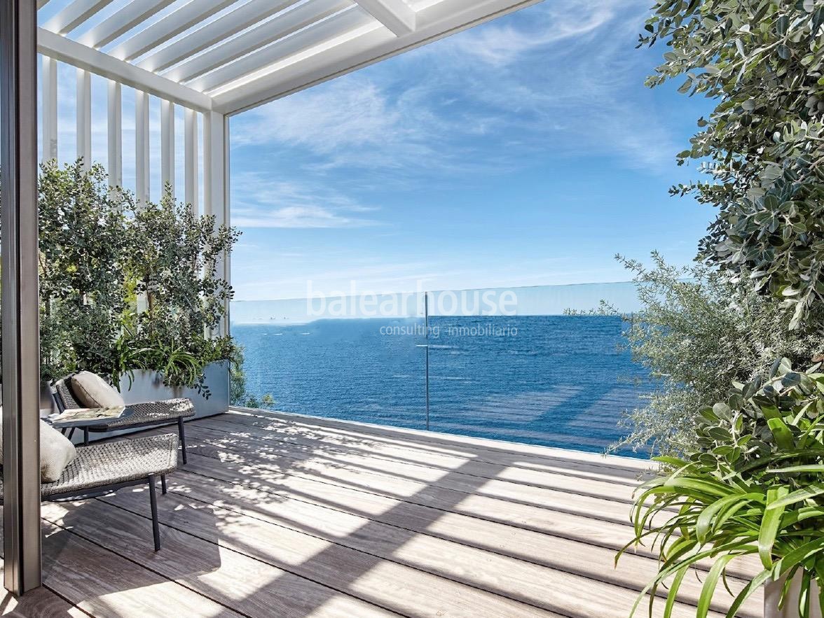 EXCLUSIVE. Spectacular seafront villa in Port Adriano; luxury and design at the highest level.