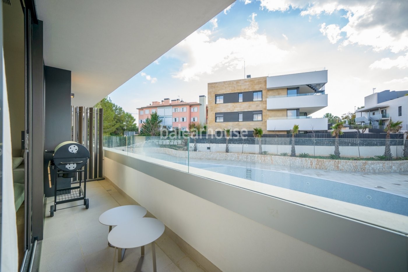 Fantástico ático con solárium privado en un cuidado complejo cerca del golf en Palma