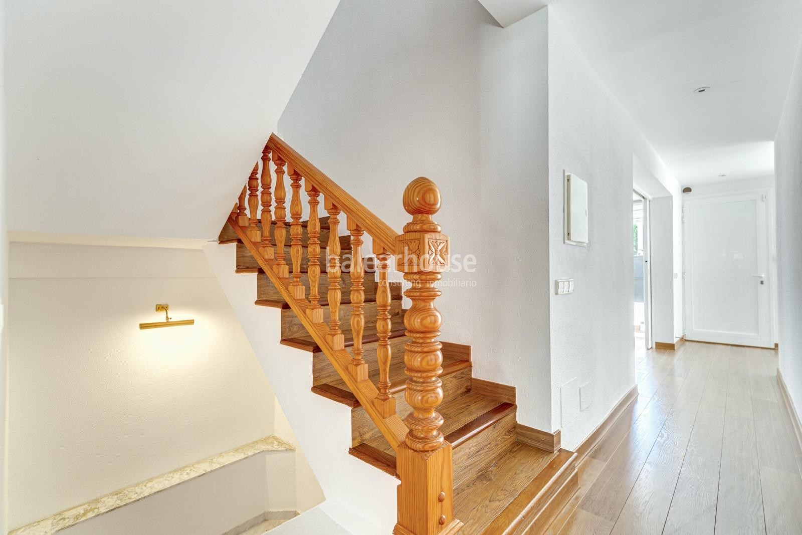 Excellent south facing house with terraces and garden in the green area of Sa Teulera in Palma.