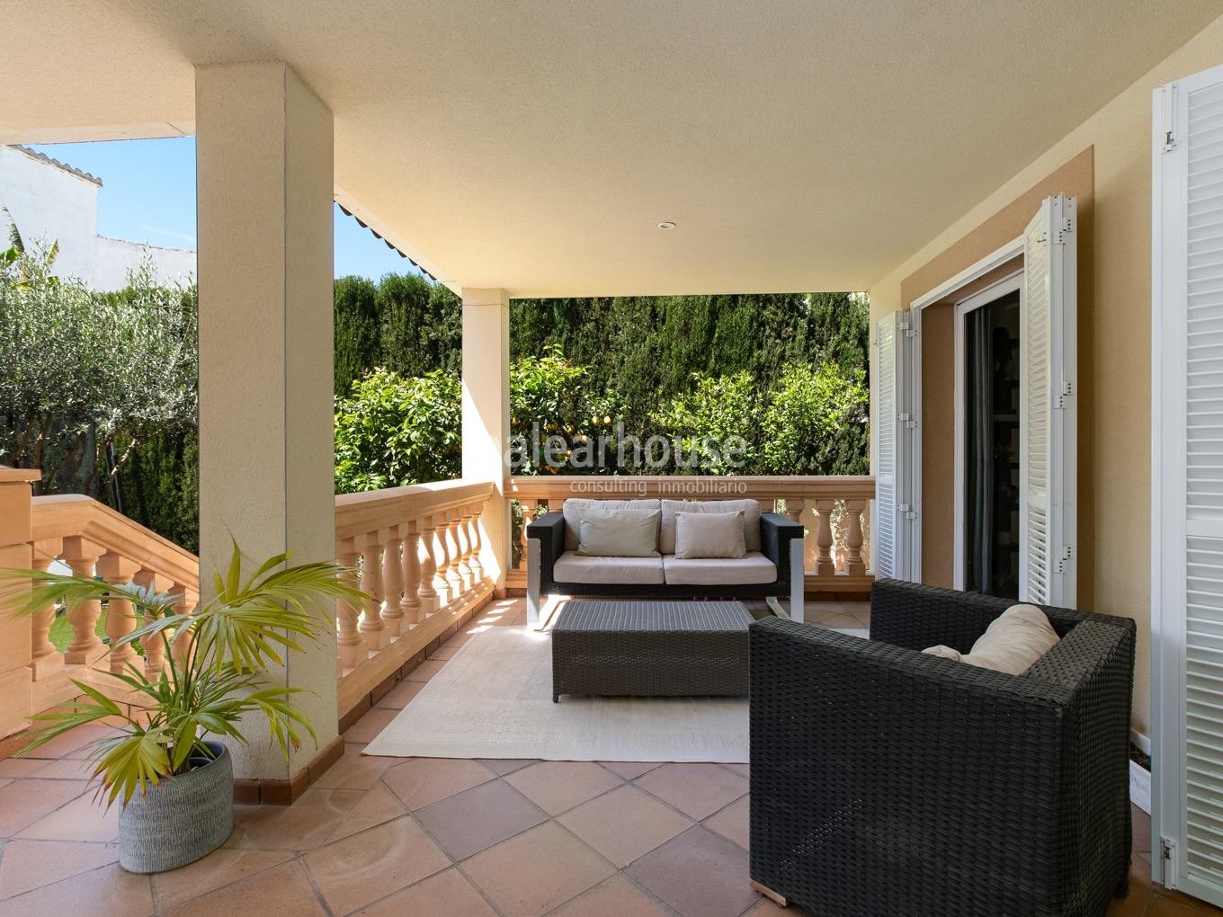 Excellent villa with sunny terraces and private pool situated in a green area close to Son Vida.