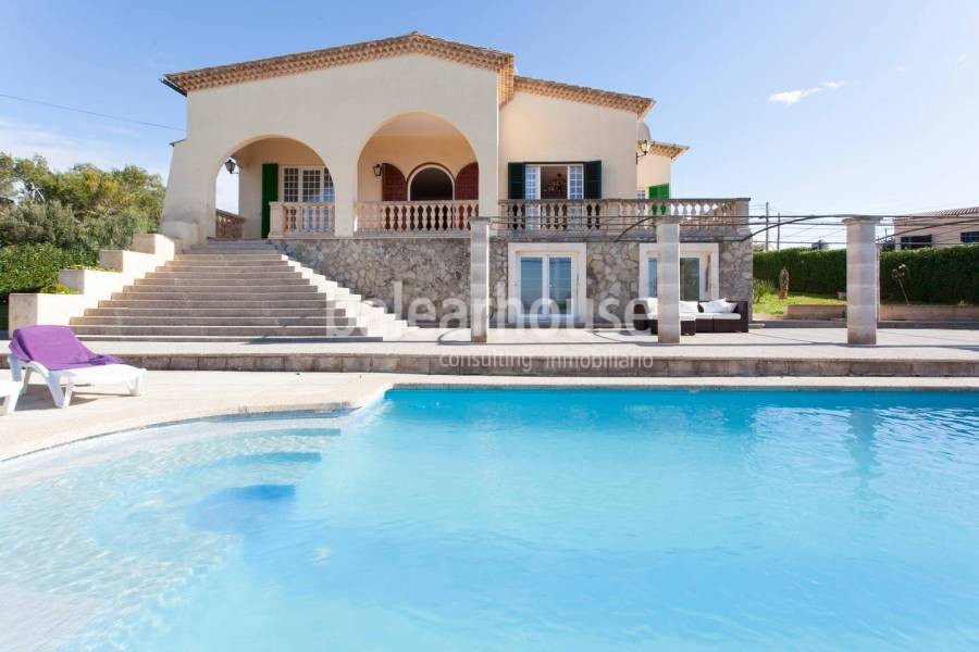 Mediterranean villa full of light with outdoor garden, pool and bay views