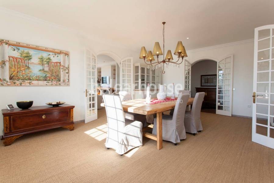 Mediterranean villa full of light with outdoor garden, pool and bay views