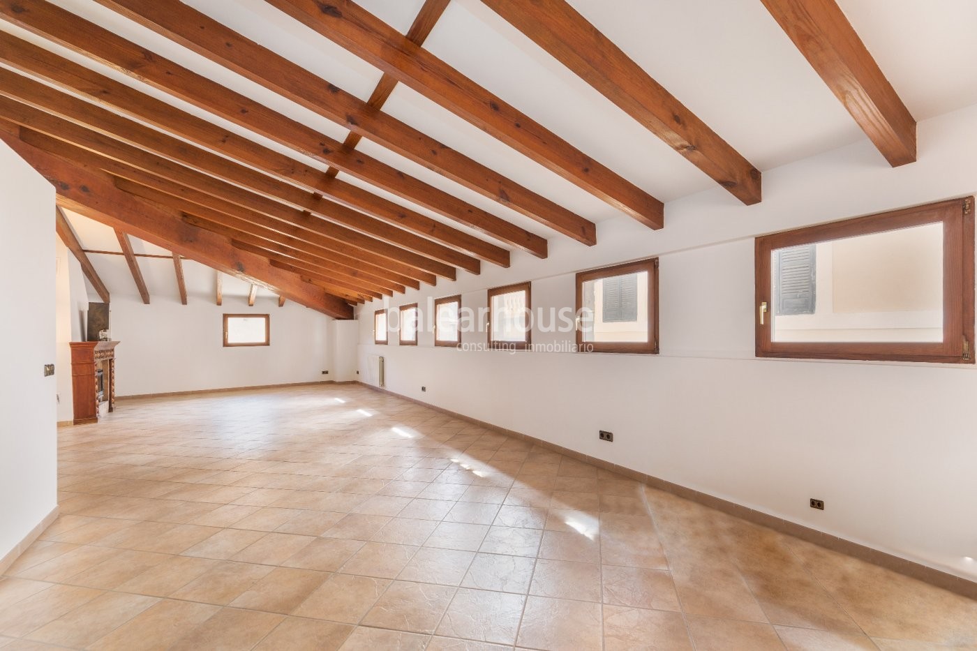 Hervorragendes und helles Penthouse in einem herrschaftlichen Gebäude in Palmas historischem Viertel