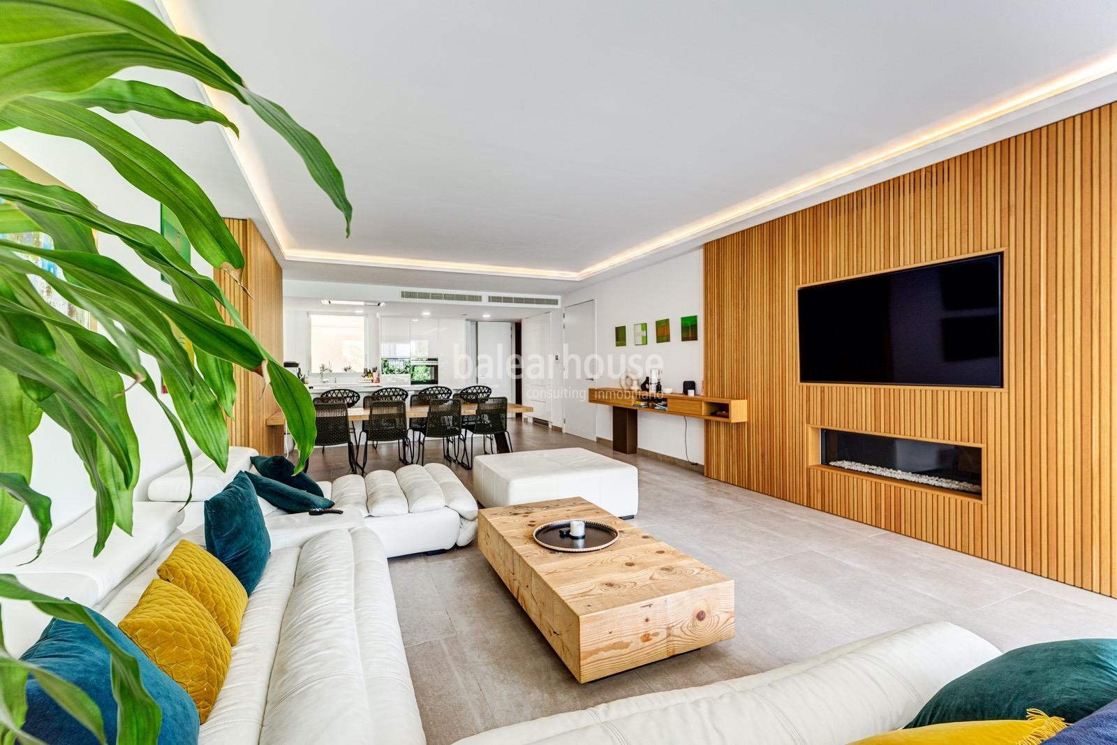 Gran planta baja frente al golf junto a Son Vida con jardín privado y excelentes calidades