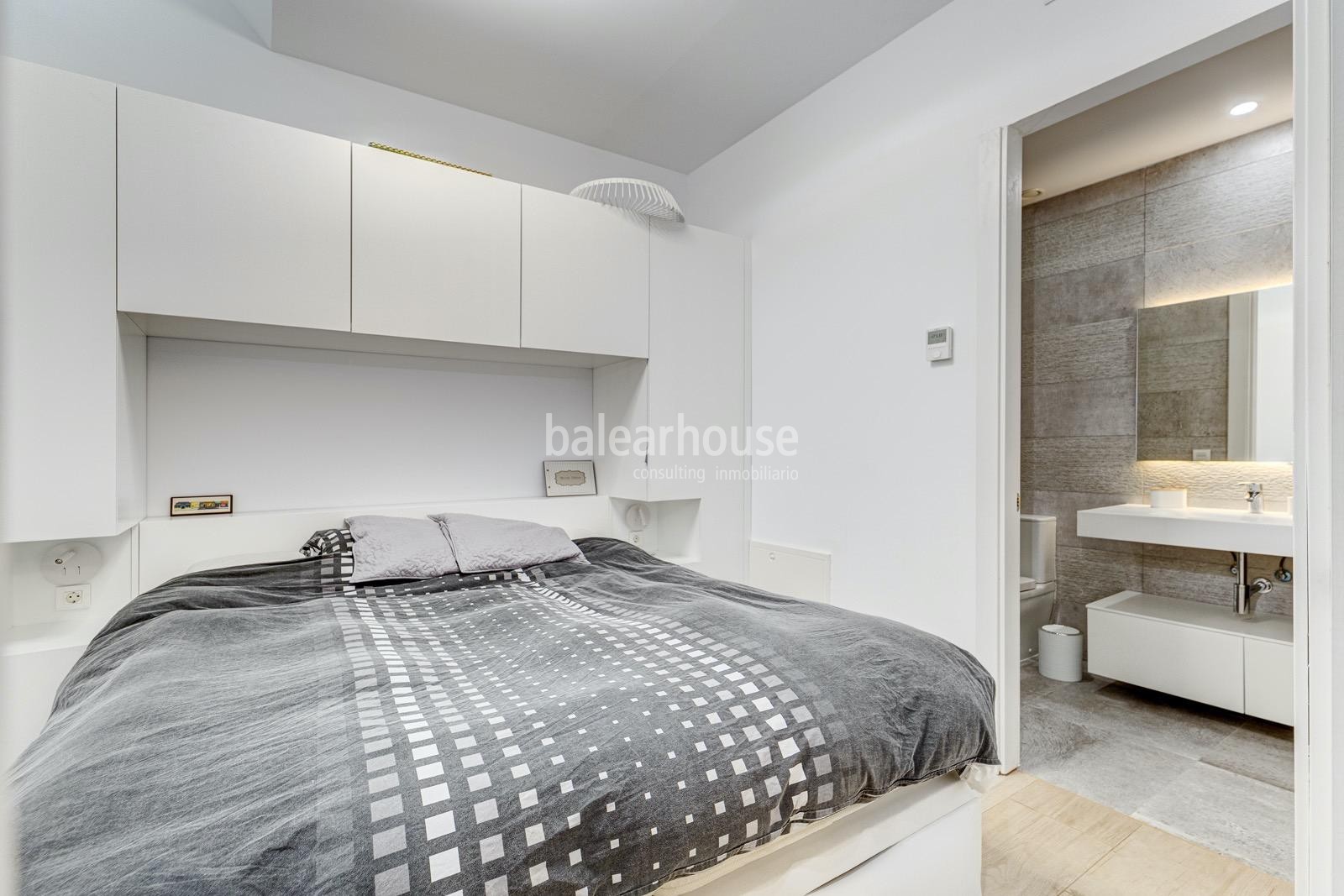Gran planta baja frente al golf junto a Son Vida con jardín privado y excelentes calidades