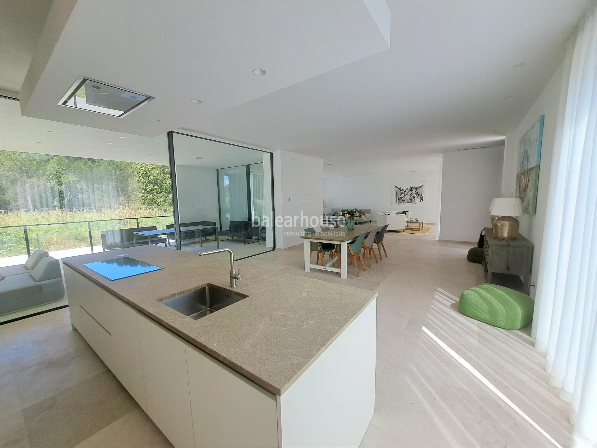 Villa moderna de altisima calidad y bonitas vistas en la exclusiva urbanización de Son Vida