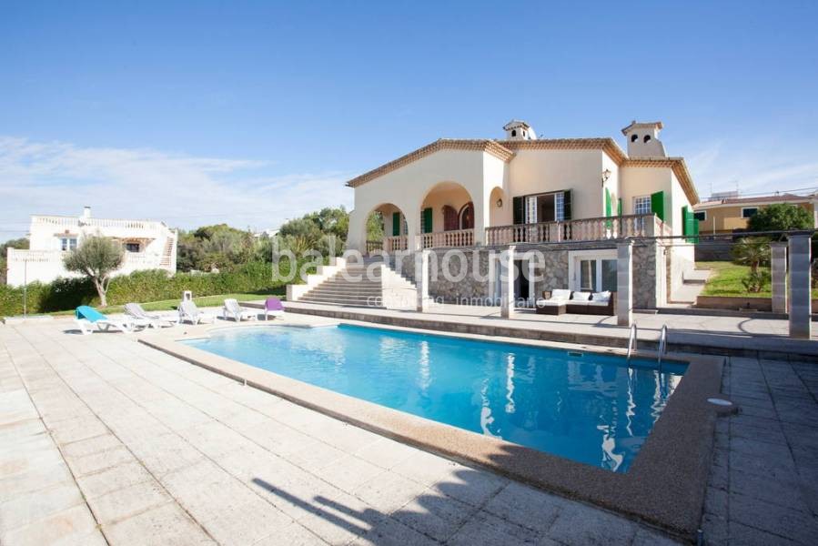 Mediterranean villa full of light with outdoor garden, pool and bay views
