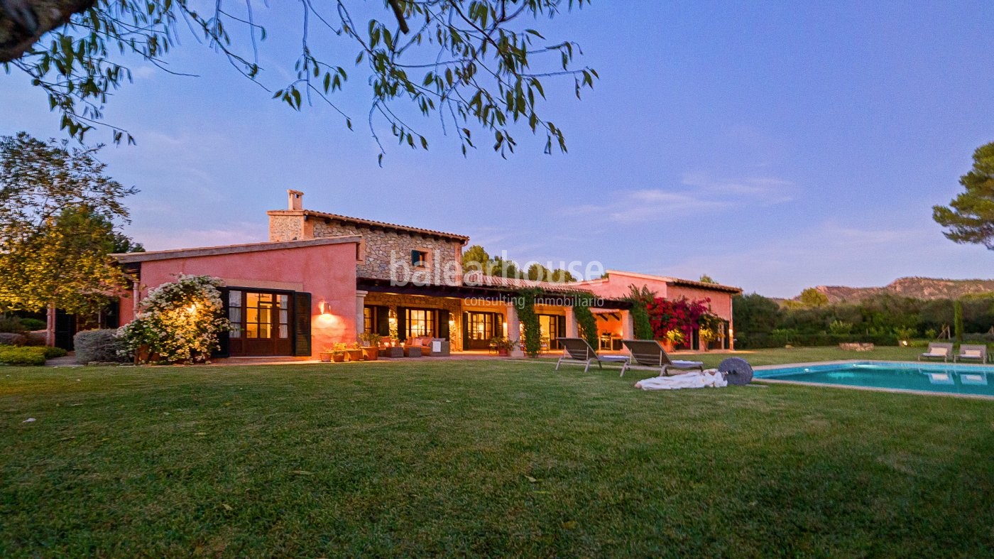 Wunderschöne Finca mit Pferdestallungen und herrlicher Aussicht in Calviá