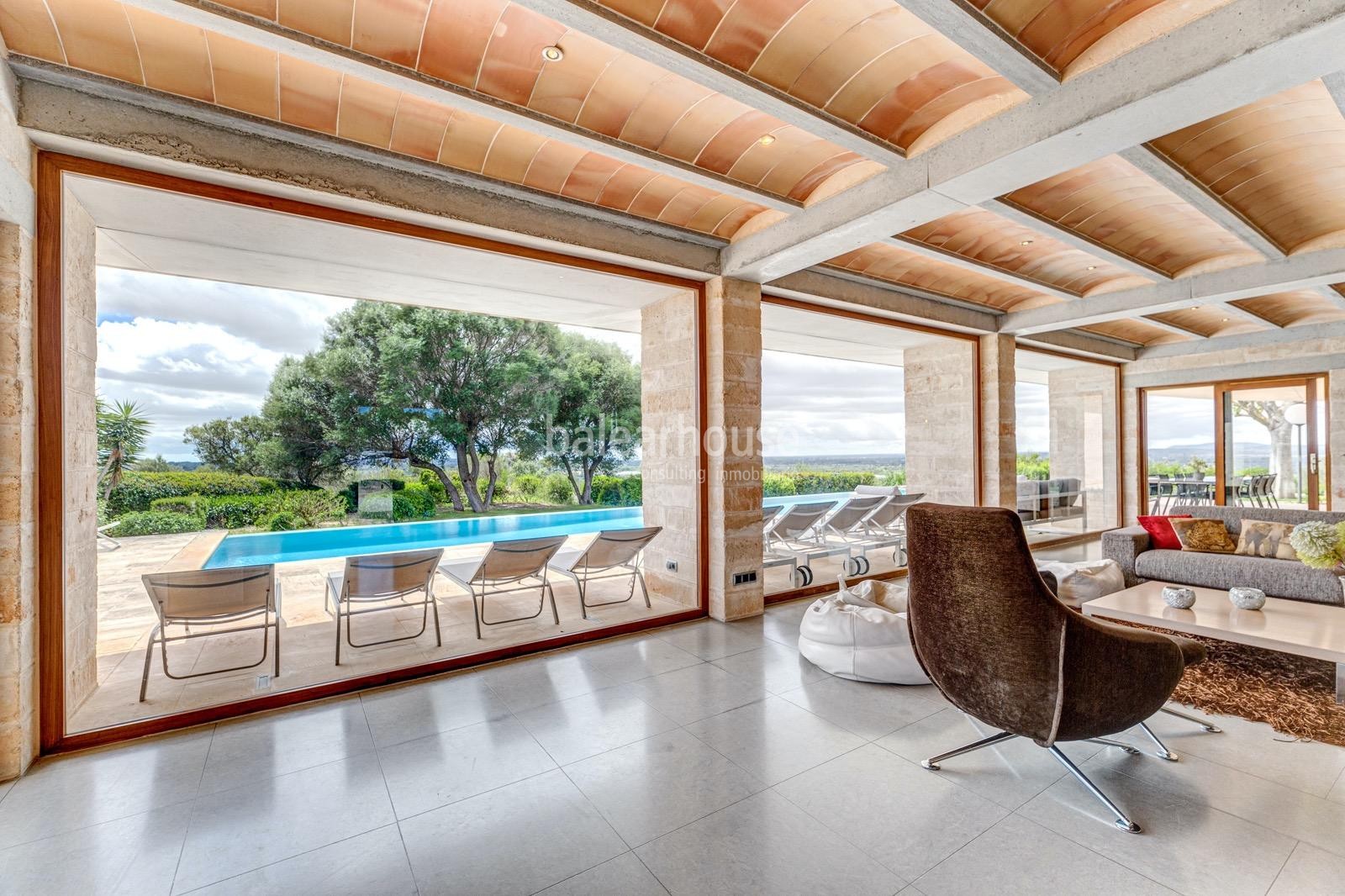 Excellent large modern finca with unobstructed views over the green countryside.