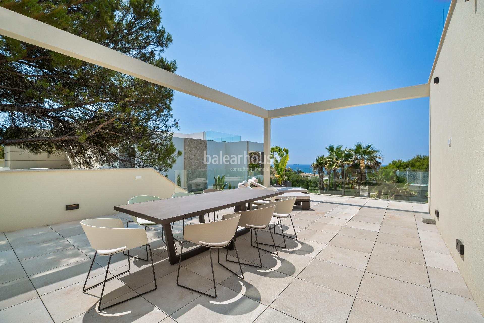 Bright new villa in modern design with excellent sea views in exclusive area of Santa Ponsa