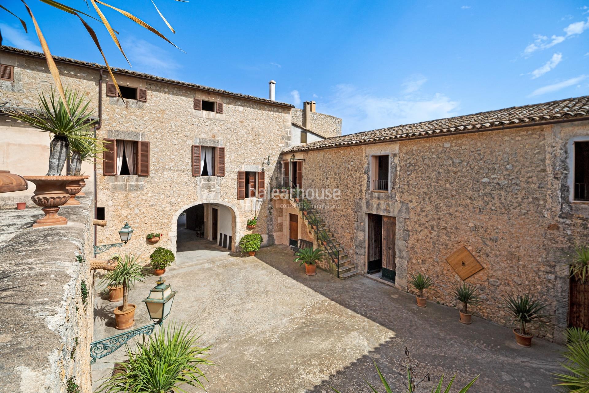 Weitläufiges Grundstück mit Finca, freistehender Villa und Haus mit Unterkunft in einem Naturparadie