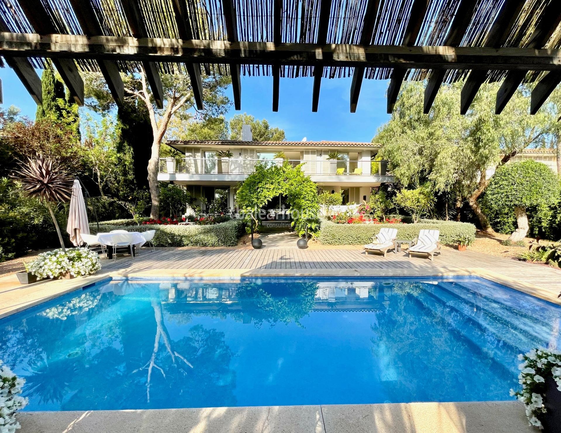 Villa mit Schwimmbad und mediterranem Garten in Sol de Mallorca, in der Nähe von schönen Buchten