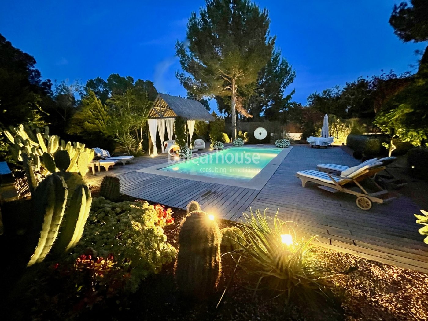 Villa mit Schwimmbad und mediterranem Garten in Sol de Mallorca, in der Nähe von schönen Buchten