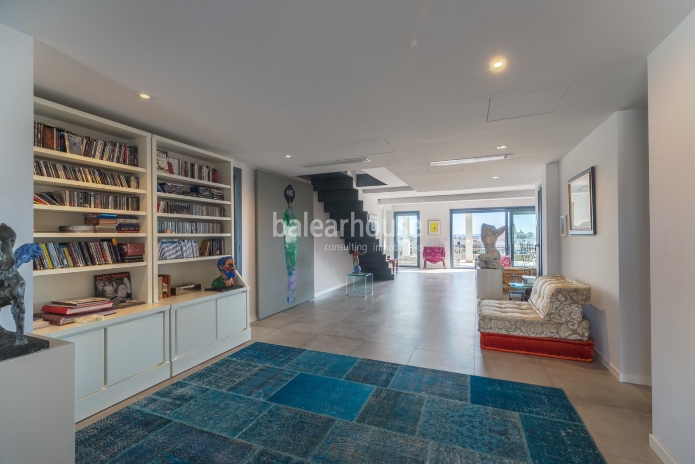 Spektakuläres Designer-Penthouse im Zentrum von Palma mit großen Terrassen und schöner Aussicht.