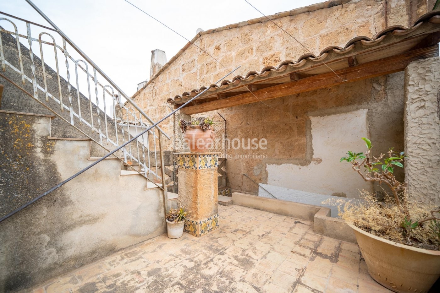 Histórica casa de pueblo con gran potencial en el centro de Andratx