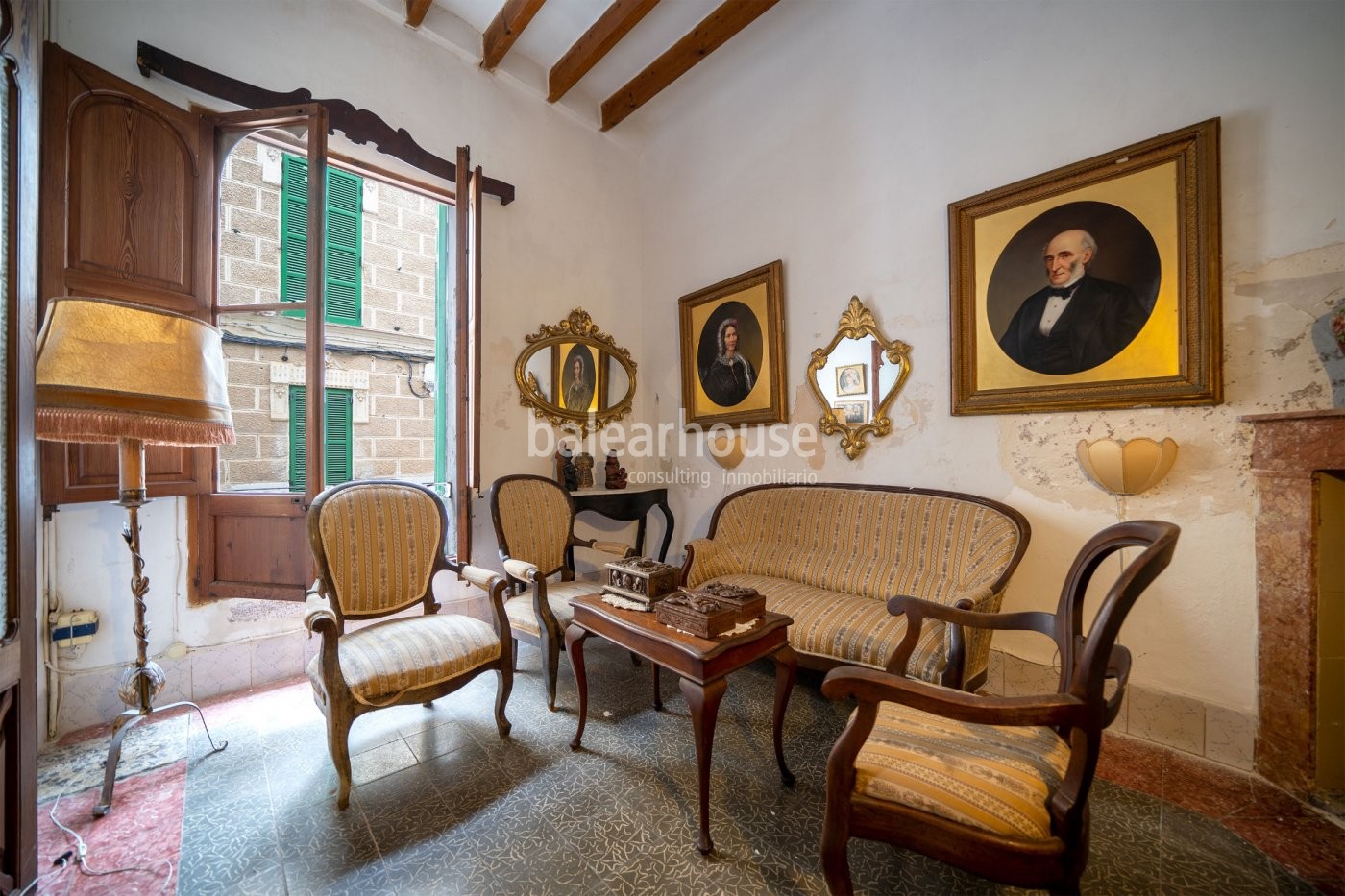 Historic townhouse with great potential in the centre of Andratx