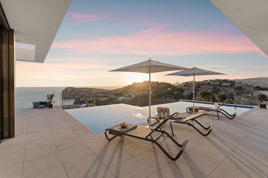 Spectacular sea views from every angle in this exclusive new build villa located in Cala Llamp.