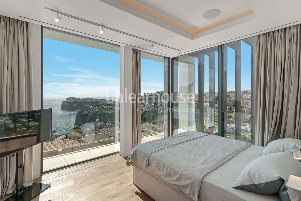Exklusive Neubauvilla in Cala Llamp mit atemberaubenden Meeresblicken