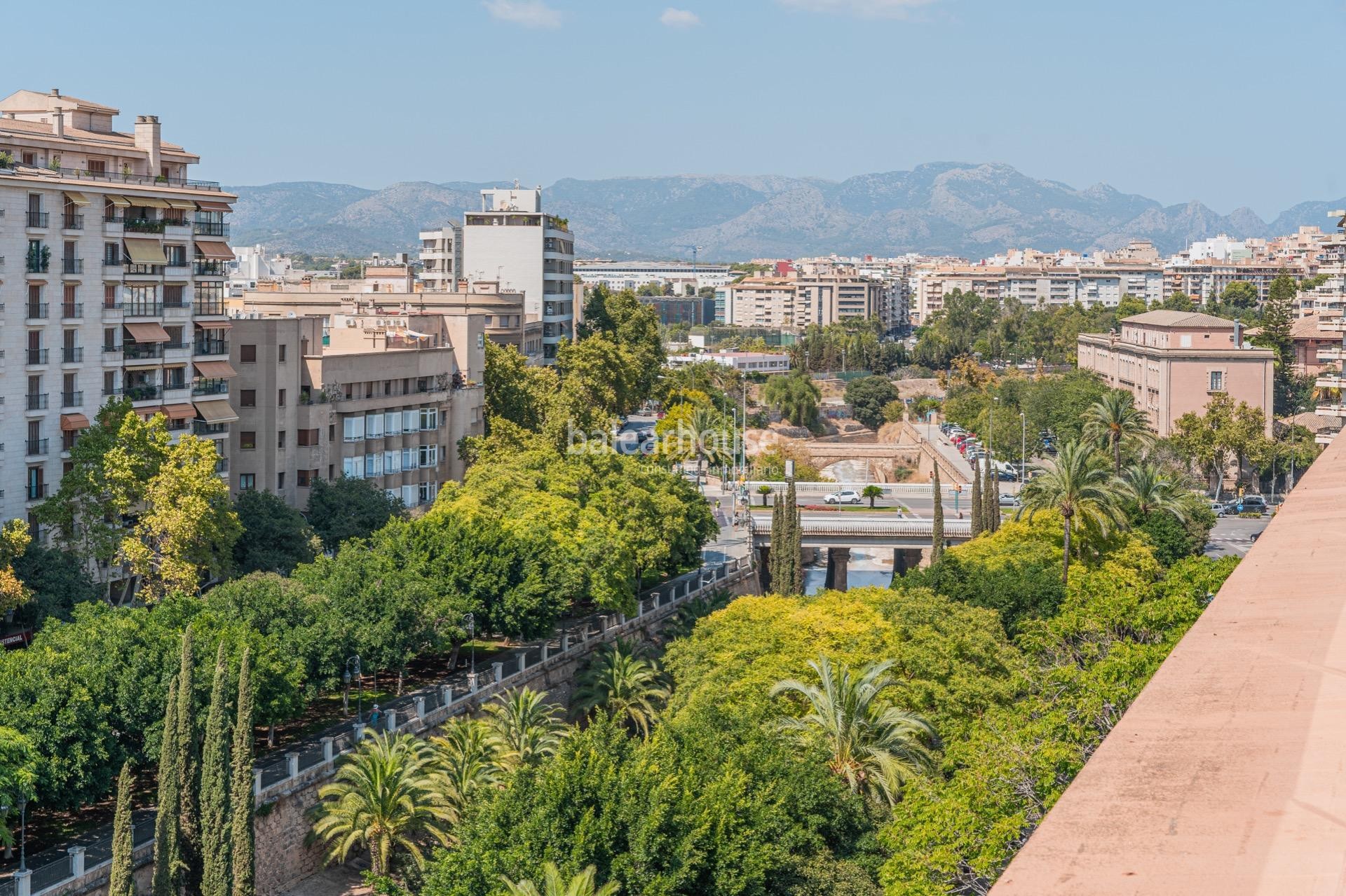 Excelente ático en el Paseo Mallorca de Palma con gran terraza y fantásticas vistas a toda la ciudad