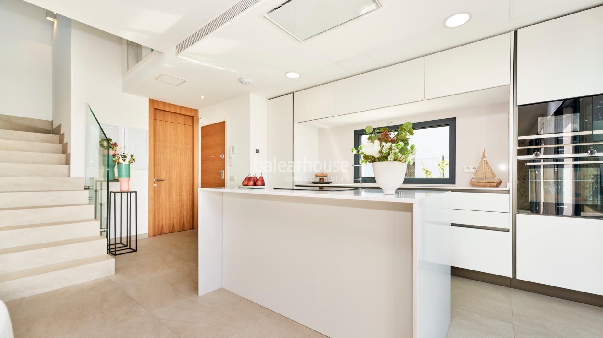 Modern new villas near the beach of Sa Rápita with private garden and swimming pool